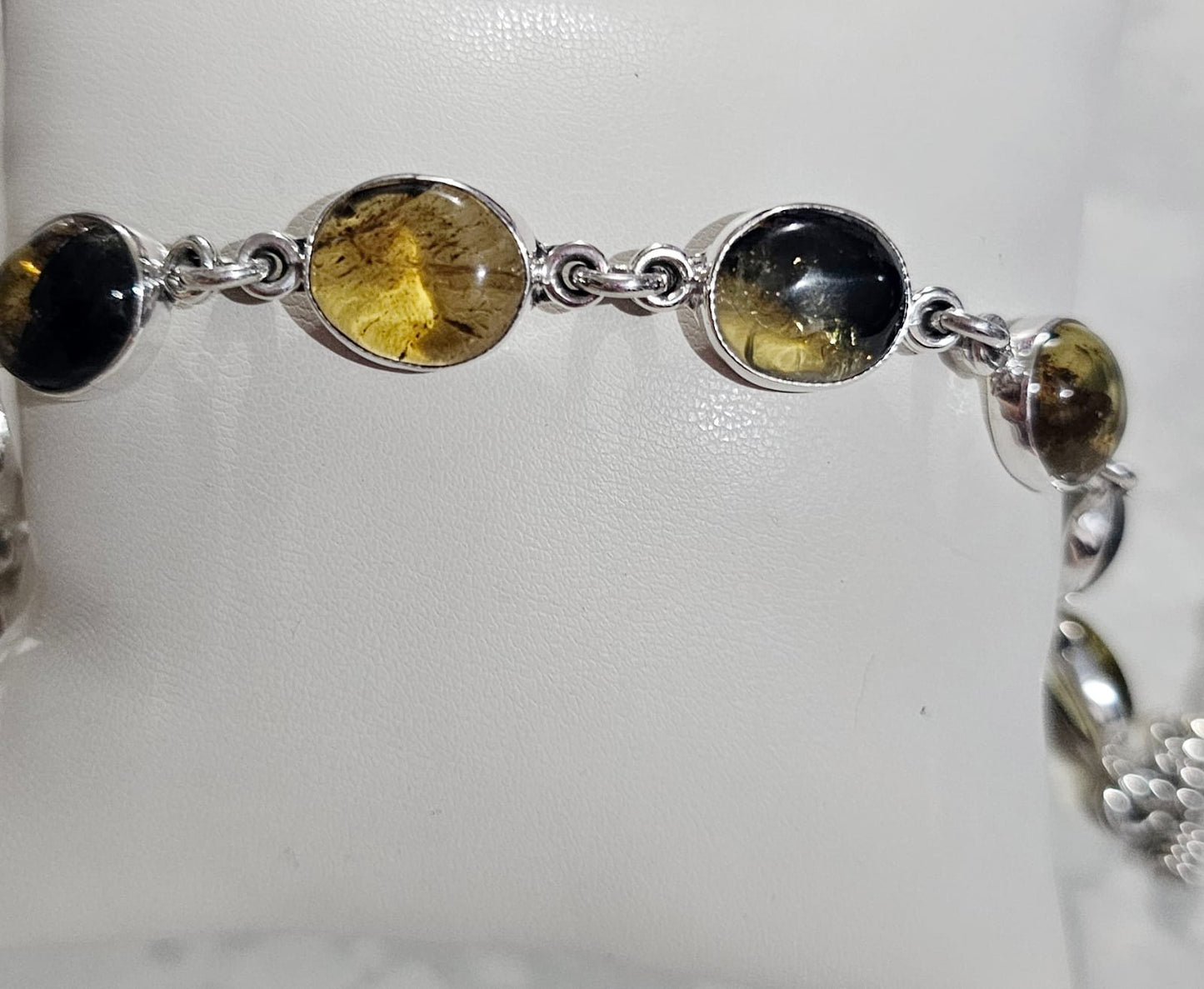 Pulsera con piedras de ambar en Plata Ley .925